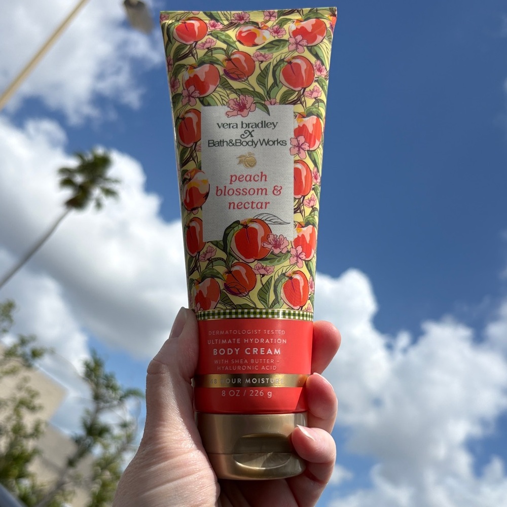 *TRADE*Vera Bradley x Bath and Body Works Peach Blossom & Nectar Body Cream